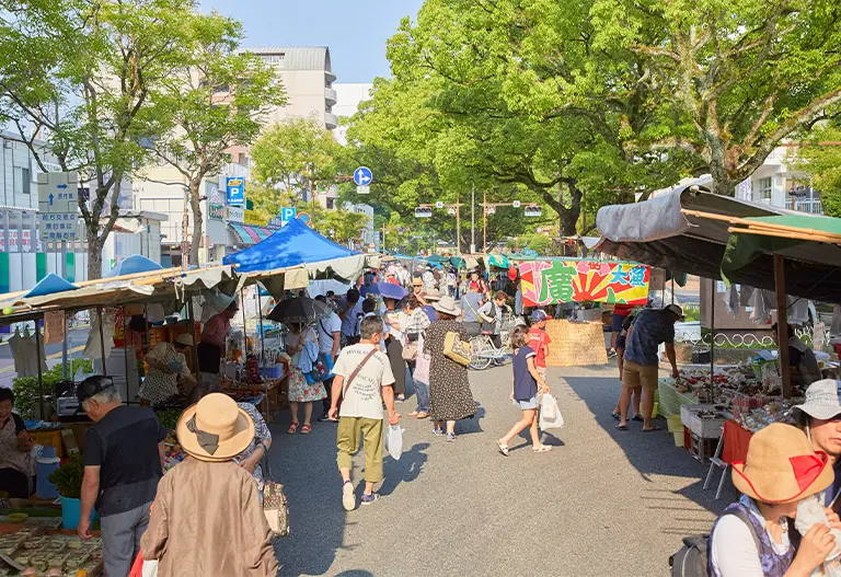 Sunday Market