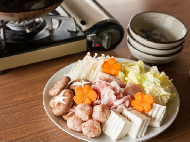 How to Nabe: A Complete Guide to Japanese Hot Pot - San-J